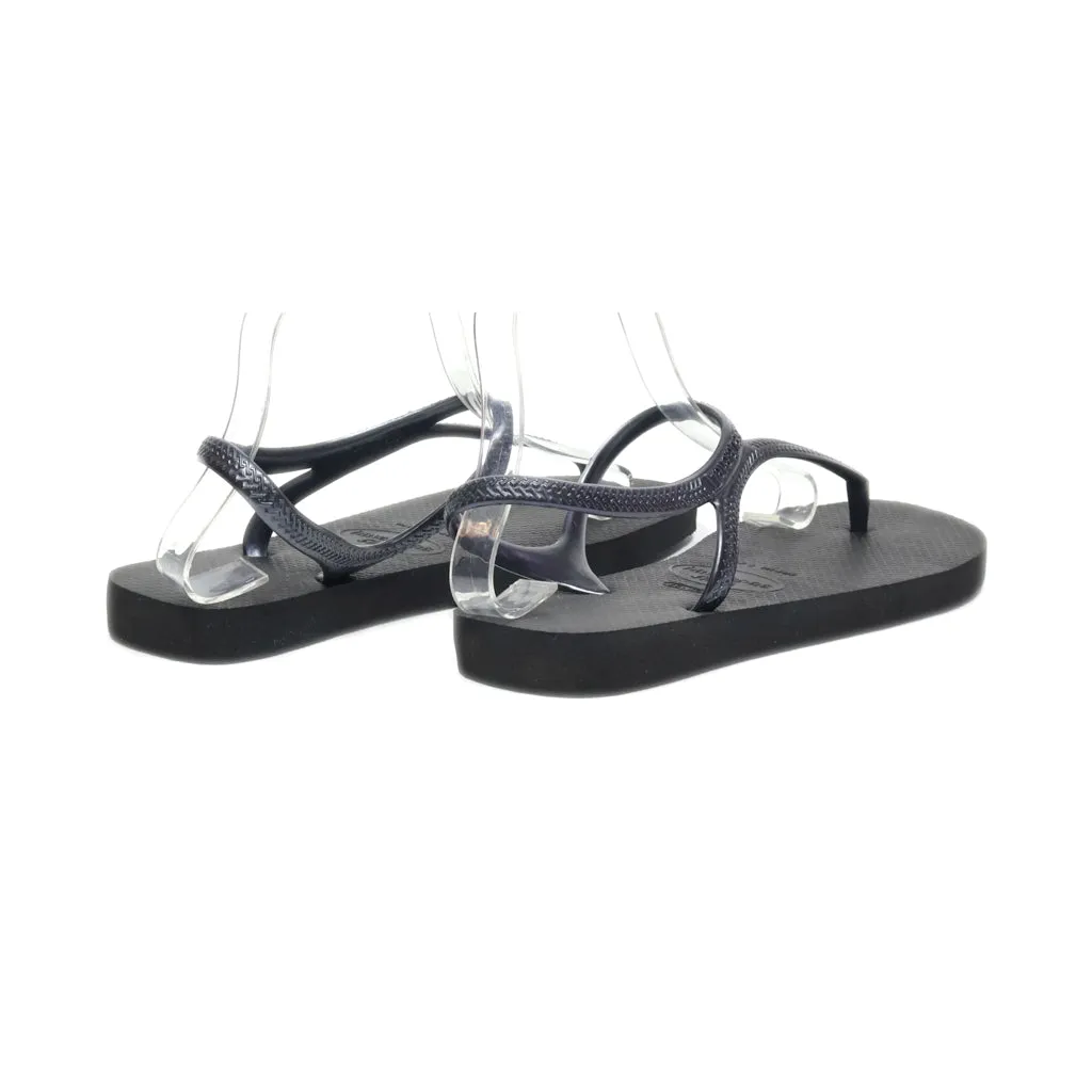 Havaianas Flat Sandals Rubber Black Colour For Women